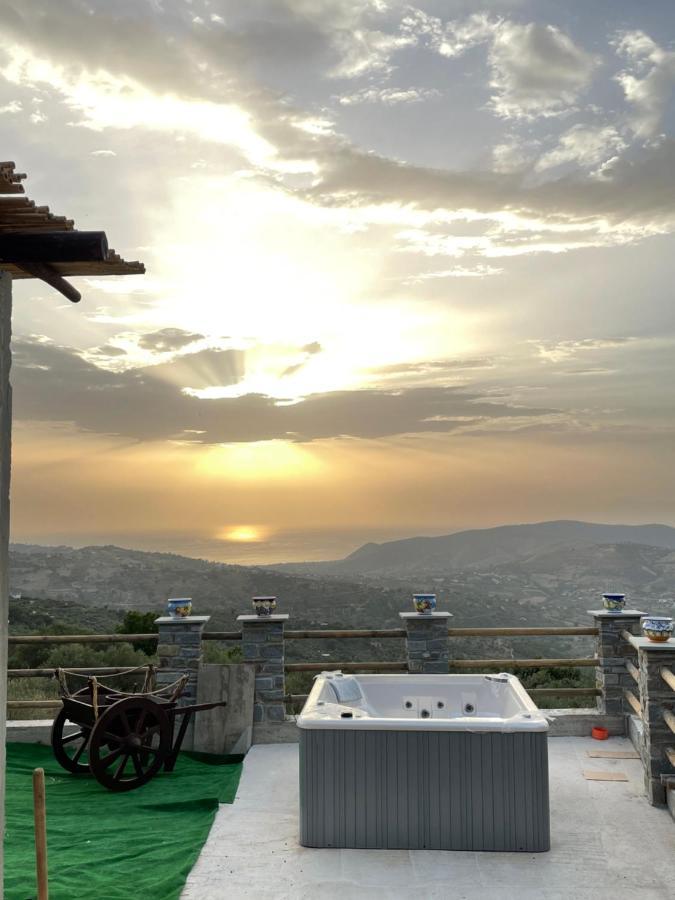 Casa Vacanze Villa La Gatta Vatolla Exterior photo