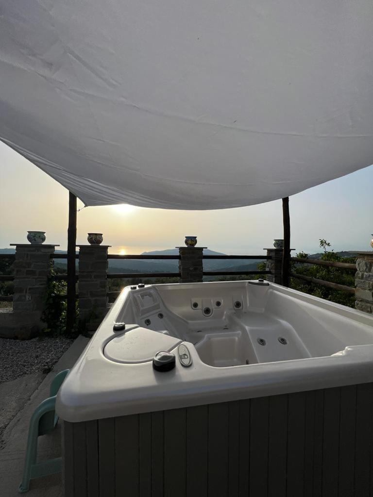 Casa Vacanze Villa La Gatta Vatolla Exterior photo