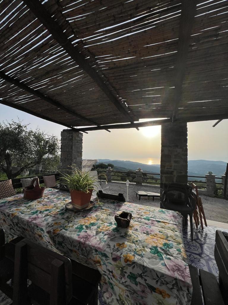 Casa Vacanze Villa La Gatta Vatolla Exterior photo